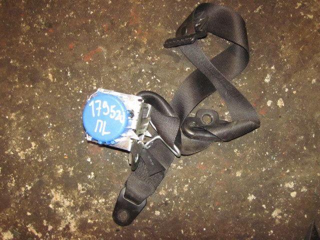 Ремень безопасности