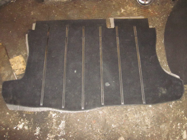 Пол багажника