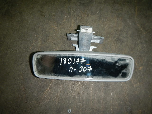 Зеркало заднего вида