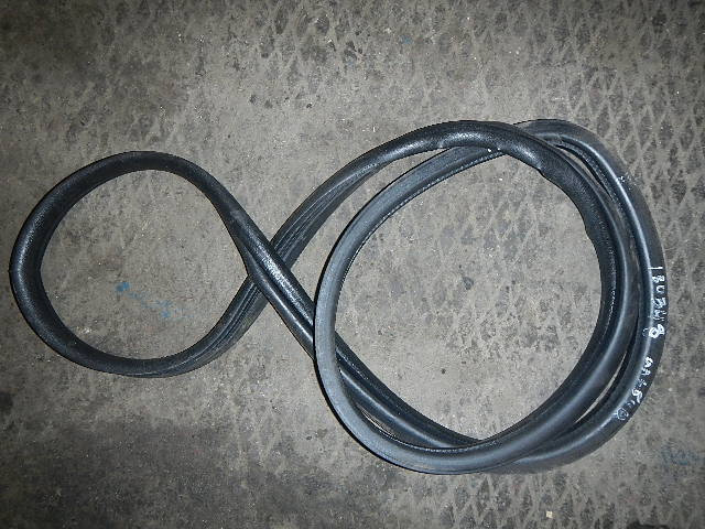 Уплотнитель двери