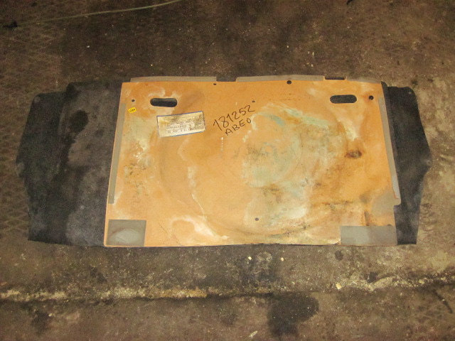 Пол багажника