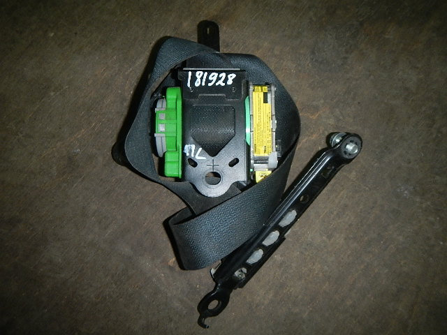 Ремень безопасности