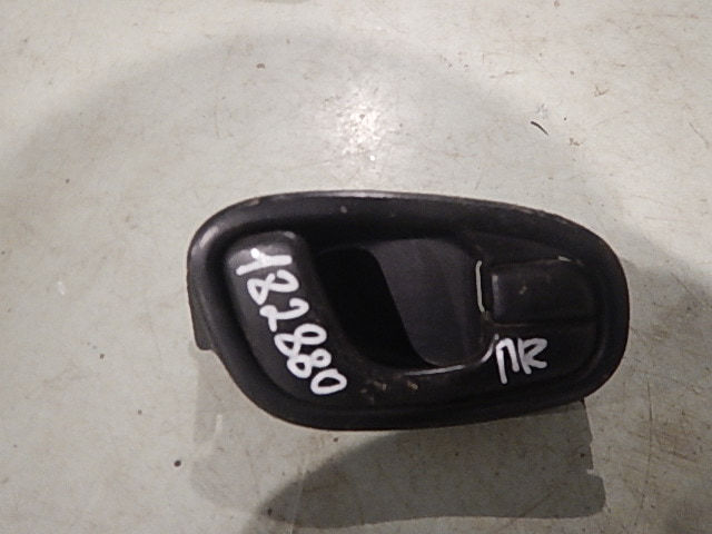 Ручка двери внутренняя правая