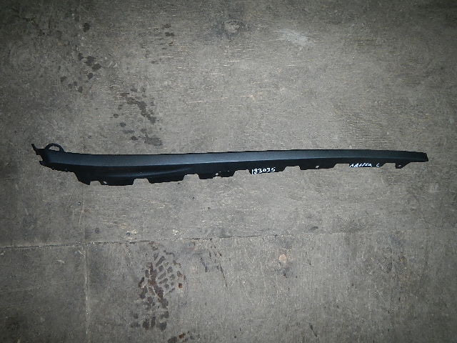 Молдинг лобового стекла