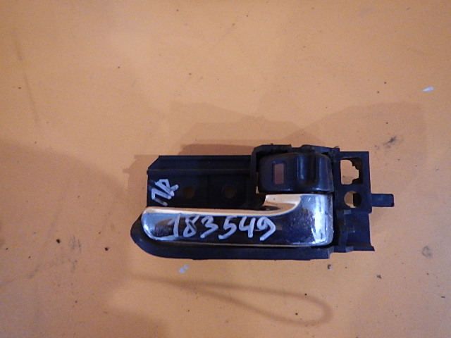 Ручка двери внутренняя правая