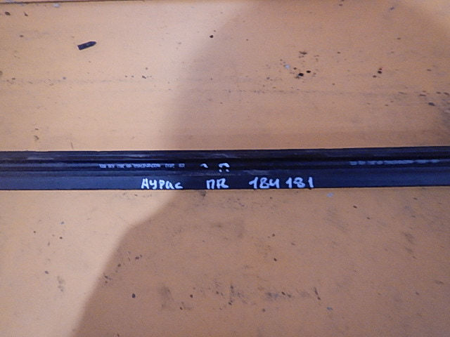 Накладка двери передней правой