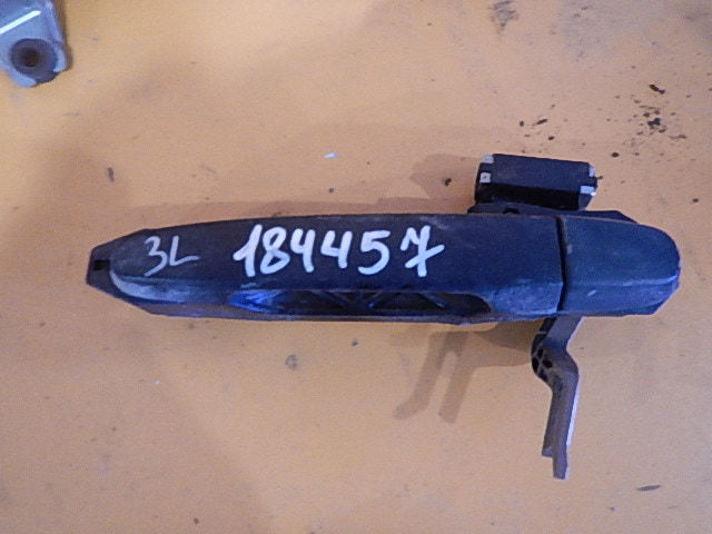 Ручка двери задней наружная левая