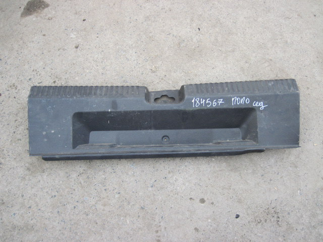 Обшивка багажника