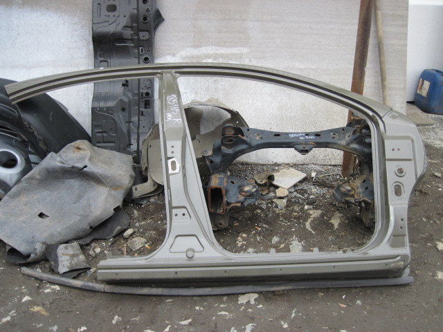 Кузовной элемент