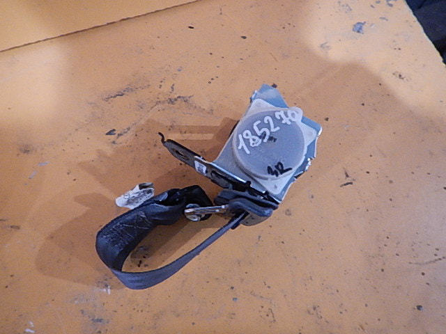 Ремень безопасности