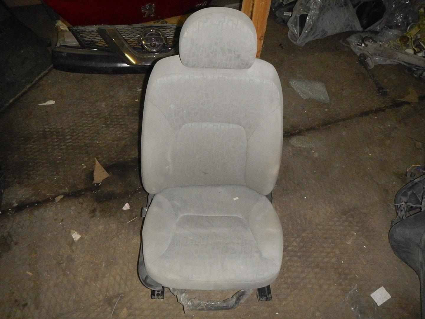 Сиденье переднее правое