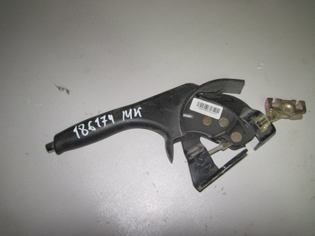 Рычаг стояночного тормоза