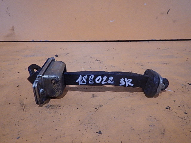 Ограничитель двери