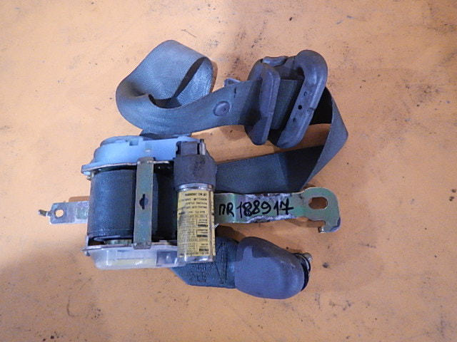 Ремень безопасности