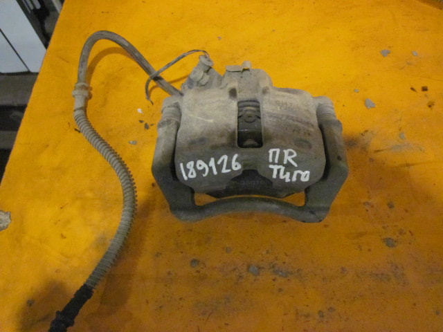 Суппорт передний правый