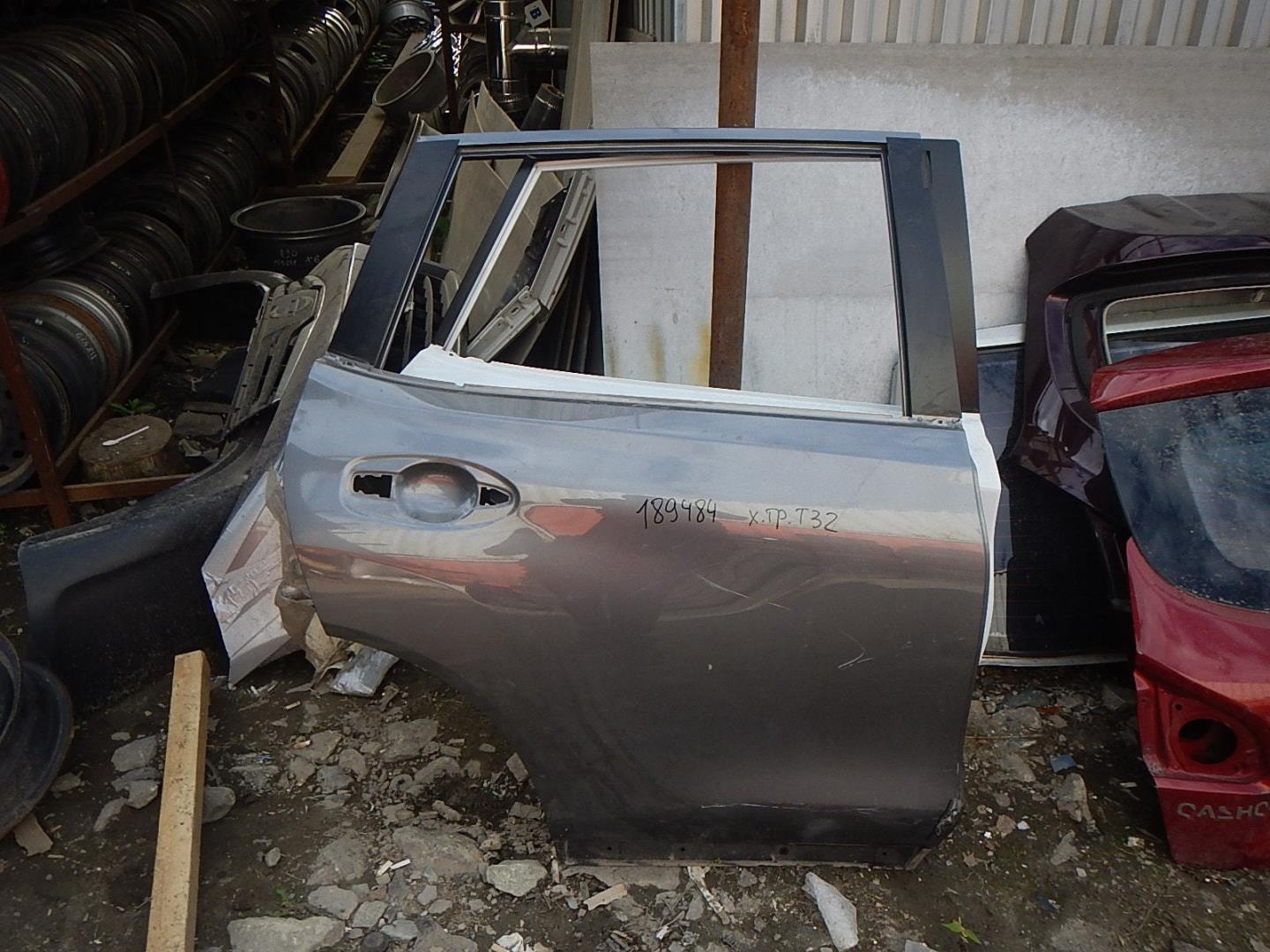 Дверь задняя правая