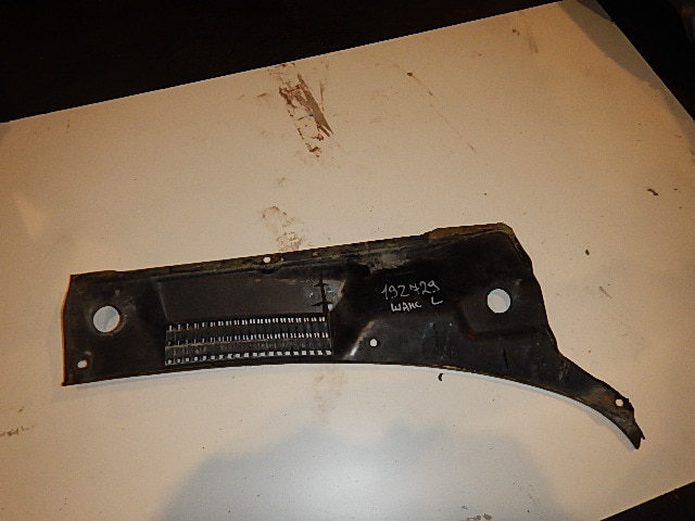 Решетка стеклоочистителей (Жабо)