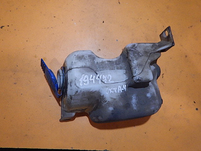 Бачок омывателя лобового стекла