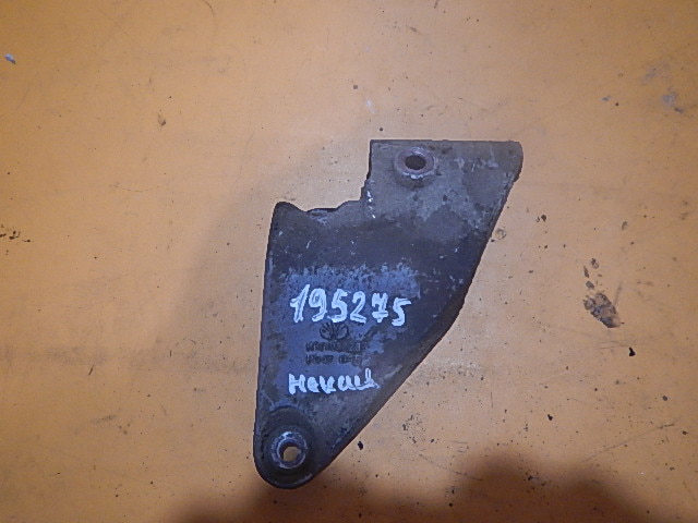 Кронштейн генератора