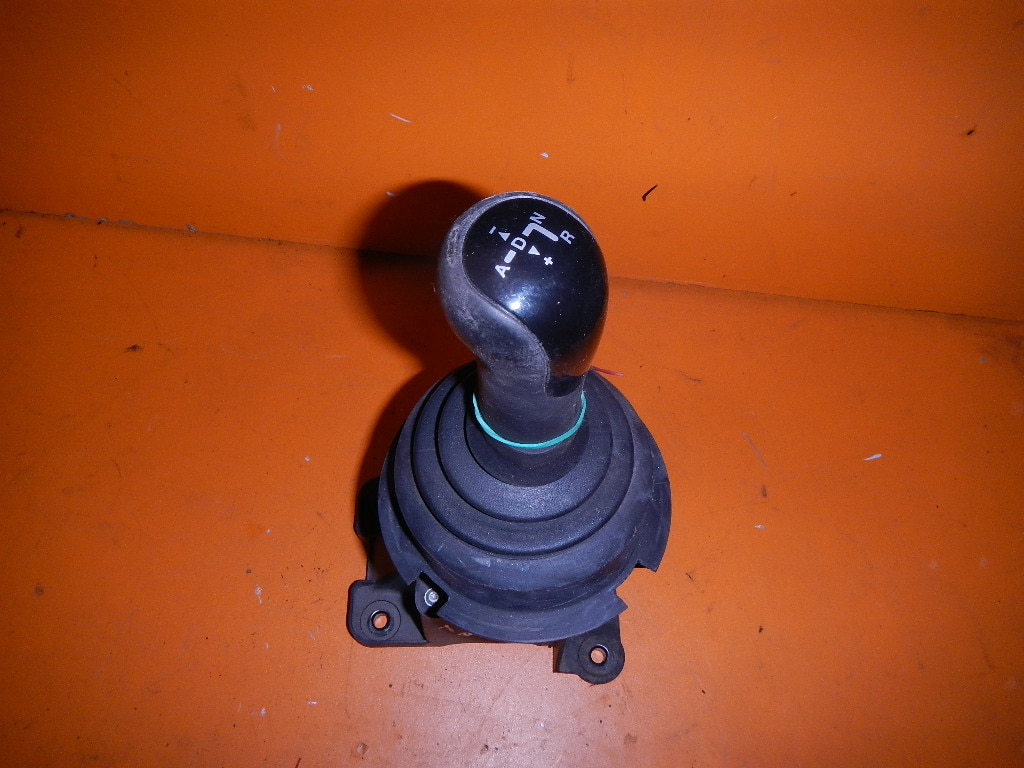 Кулиса МКПП / АКПП