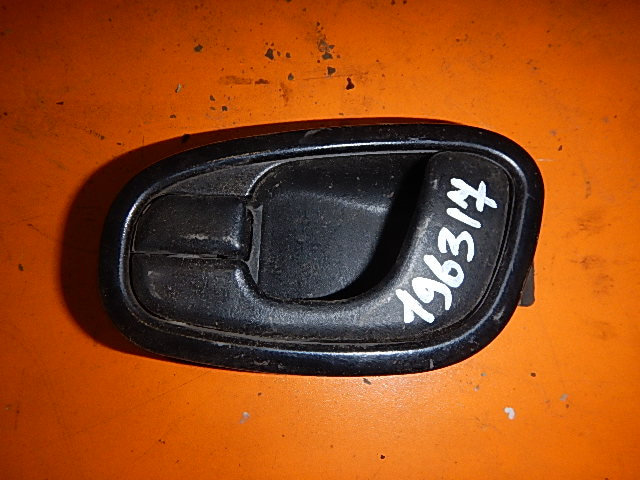 Ручка двери внутренняя левая