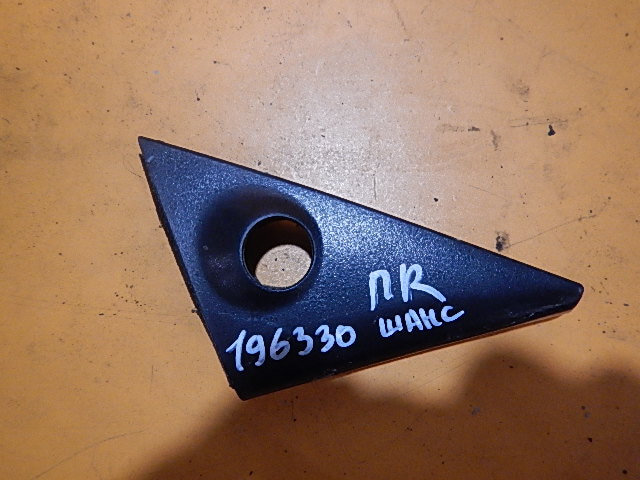 Крышка зеркала внутренняя правая