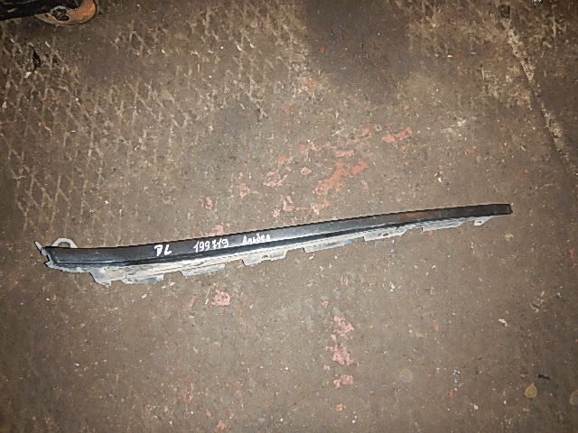 Молдинг лобового стекла