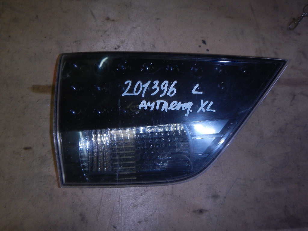 Фонарь задний внутренний левый