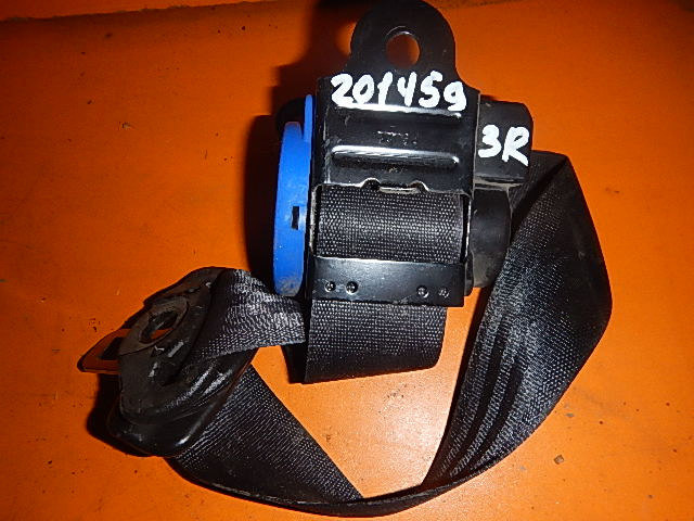 Ремень безопасности