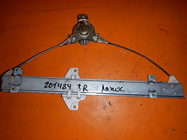 Стеклоподъемник механ. задний правый