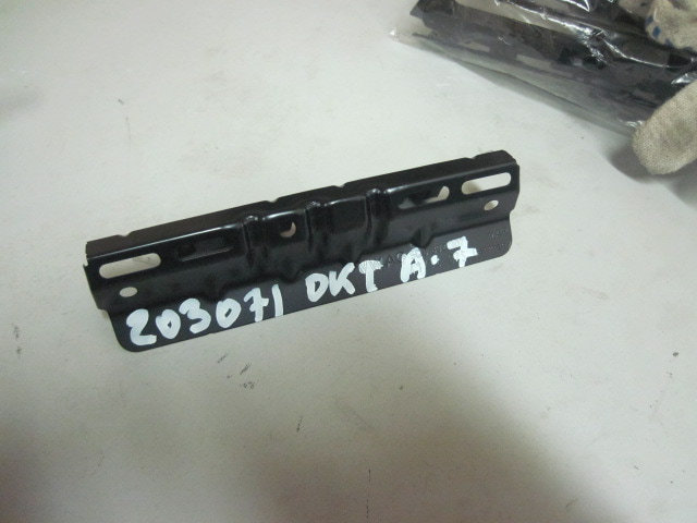 Кронштейн (сопут. товар)