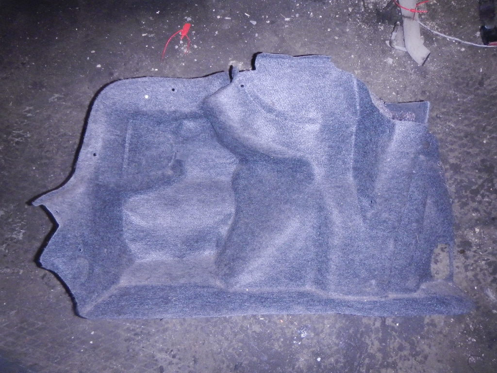 Обшивка багажника