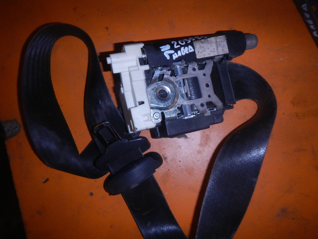 Ремень безопасности