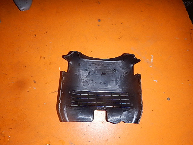 Кожух рулевой колонки