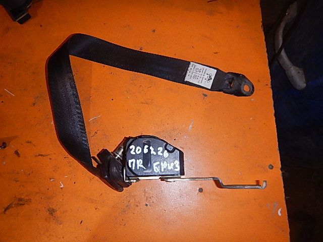 Ремень безопасности