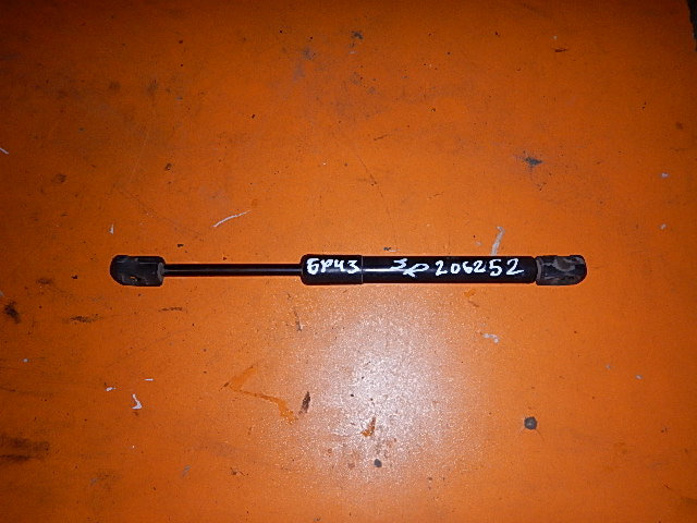 Амортизатор крышки багажника