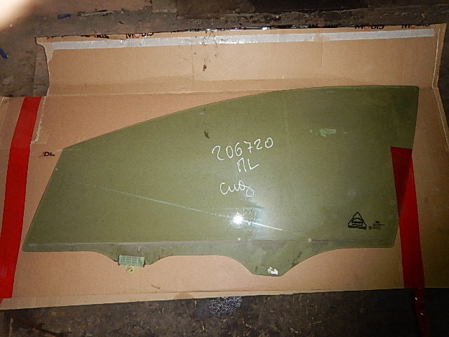 Стекло двери передней левой