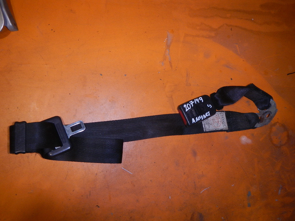 Ремень безопасности