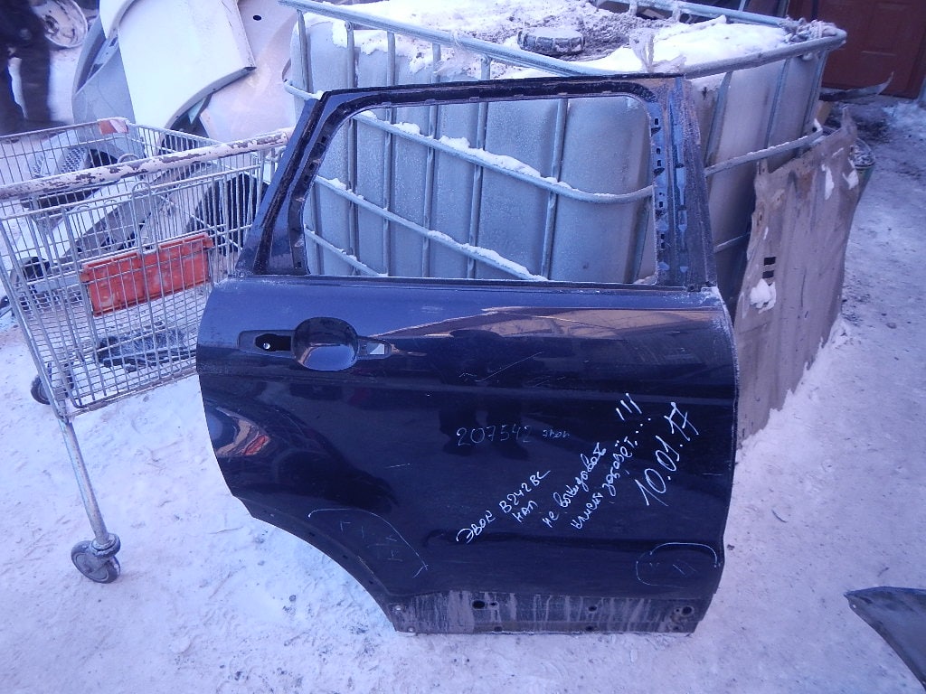Дверь задняя правая