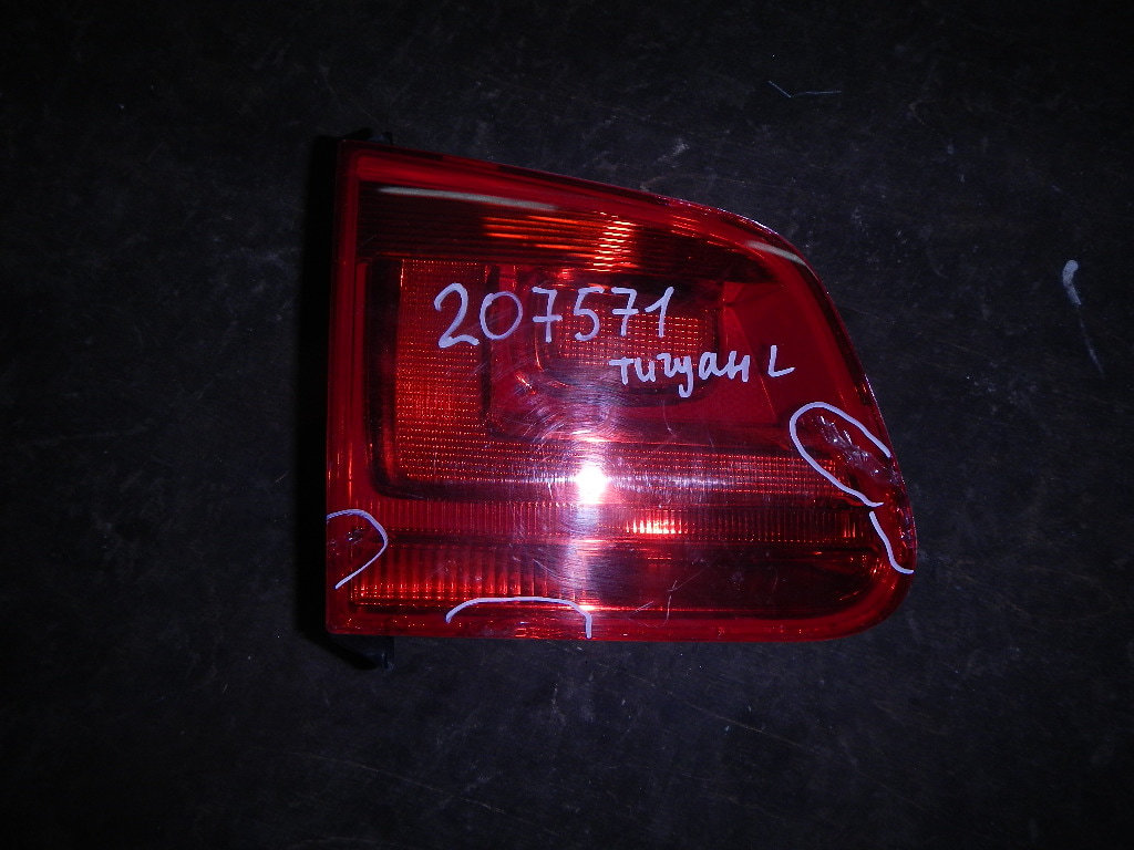 Фонарь задний левый