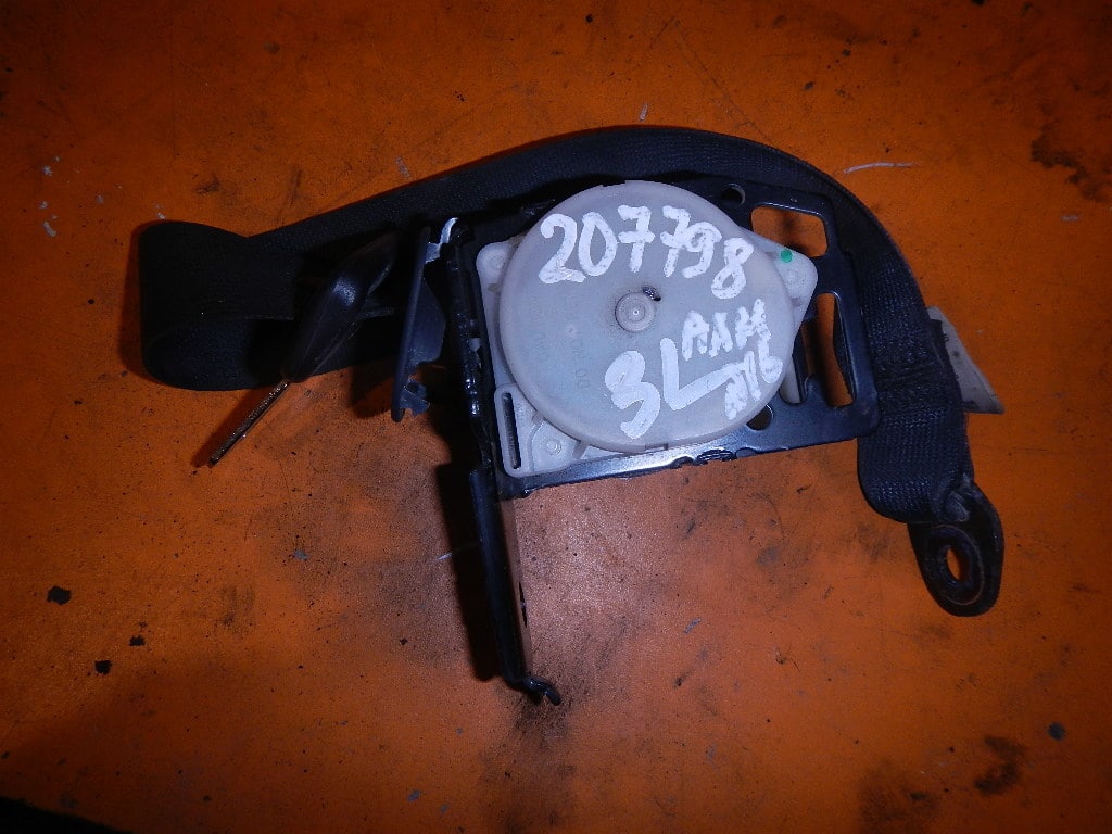 Ремень безопасности