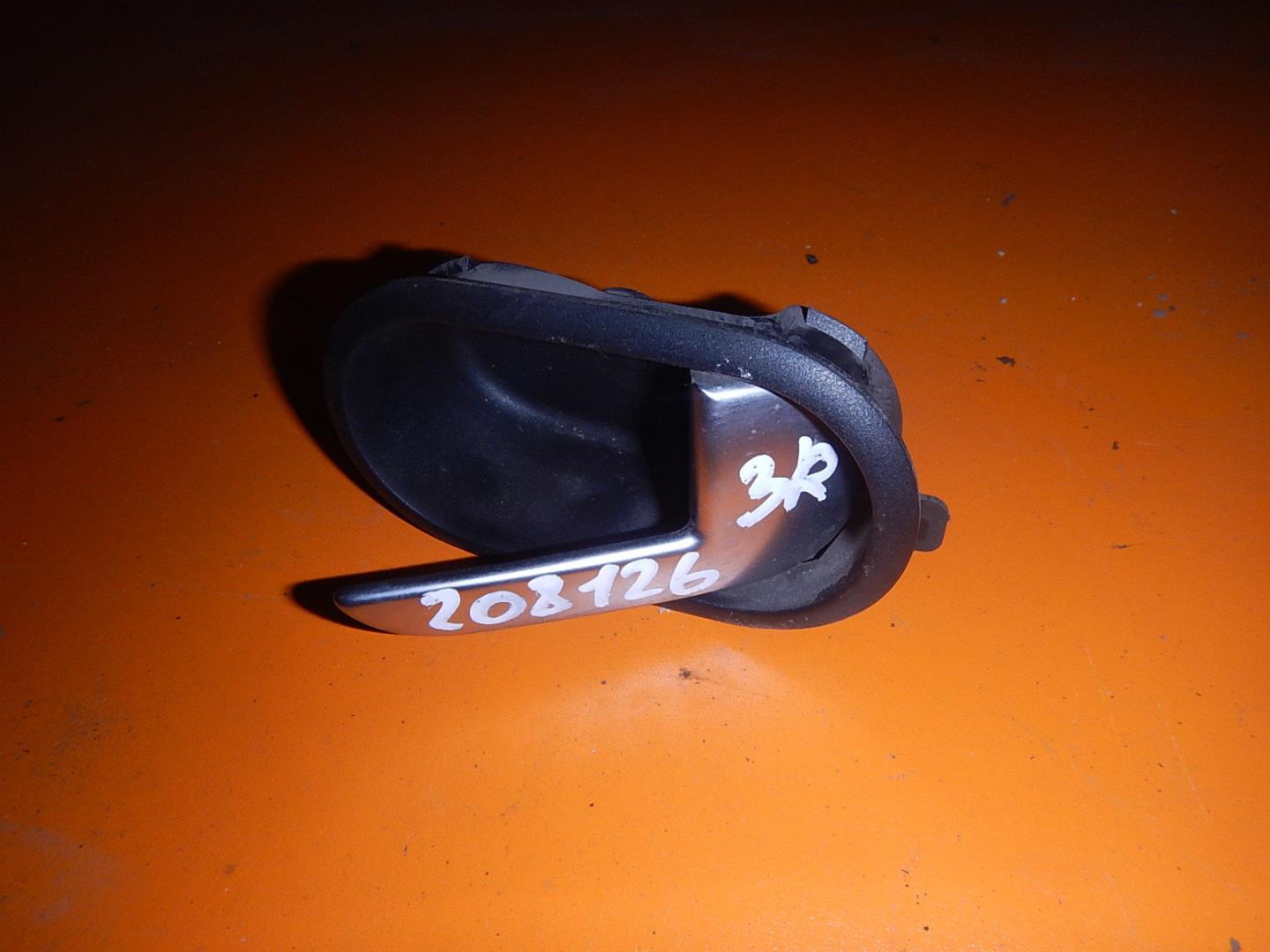 Ручка двери внутренняя правая