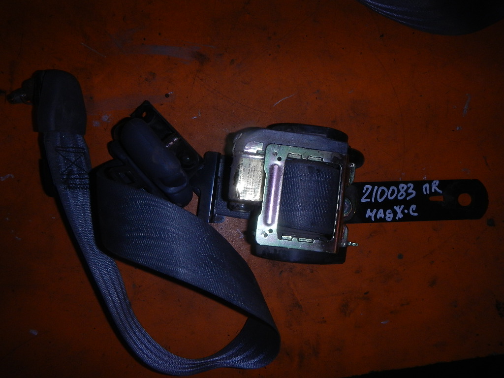 Ремень безопасности