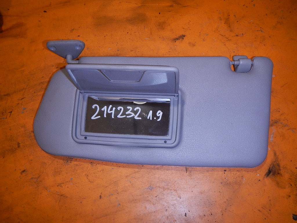 Козырек солнцезащитный