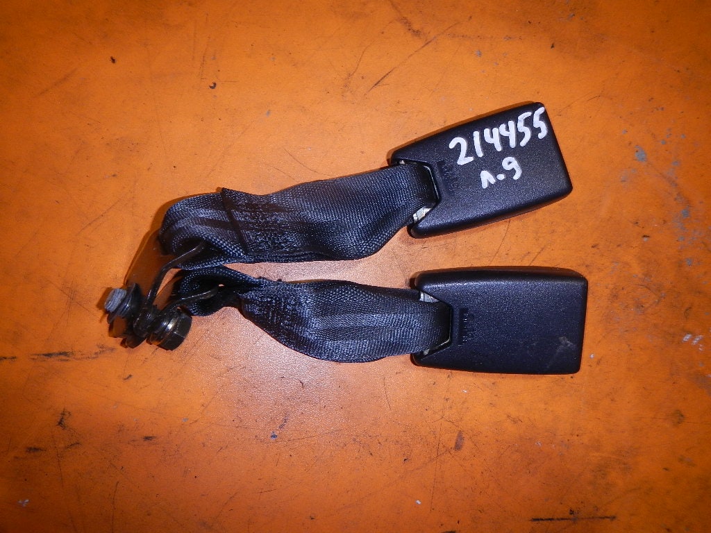 Ответная часть ремня безопасности