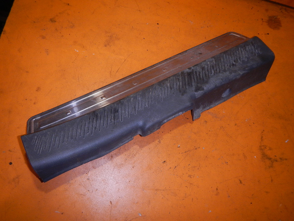 Накладка порога (внутренняя)