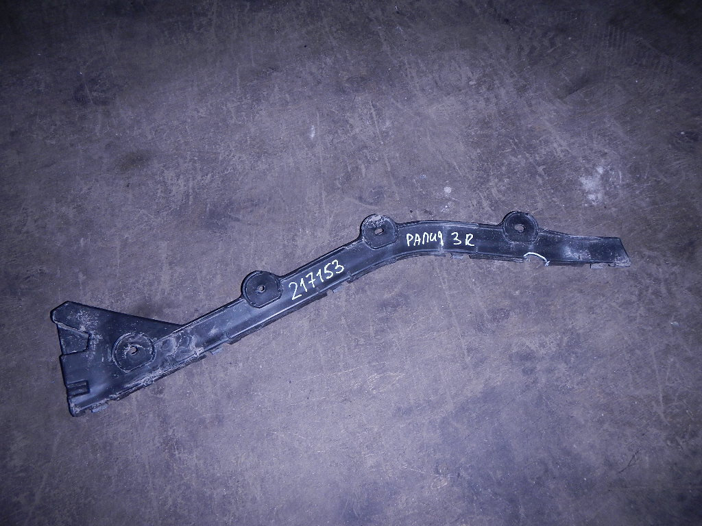 Кронштейн заднего бампера правый