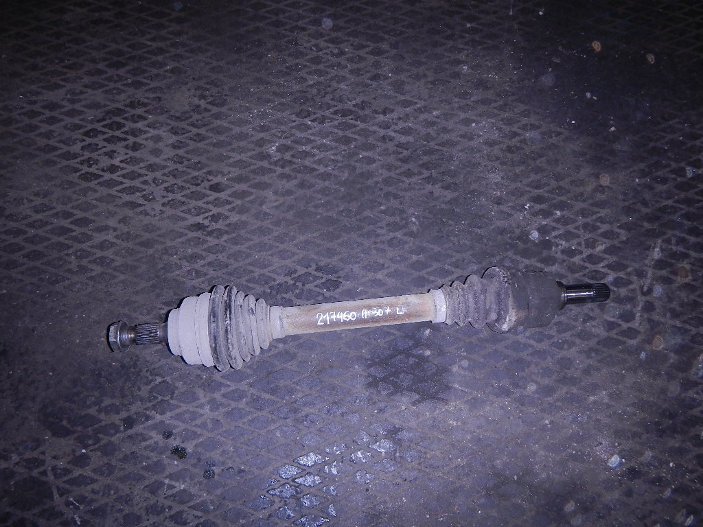 Полуось передняя левая