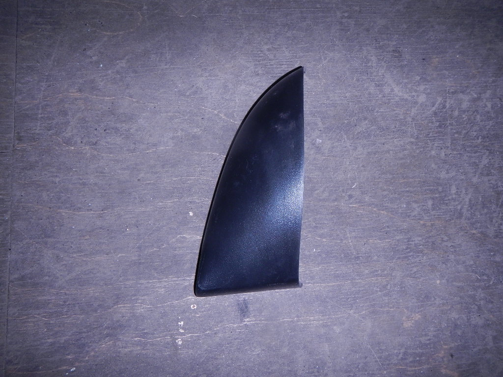 Крышка зеркала внутренняя правая