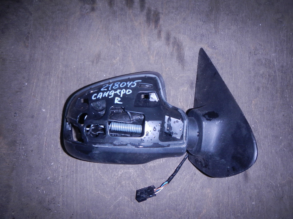 Зеркало правое электрическое